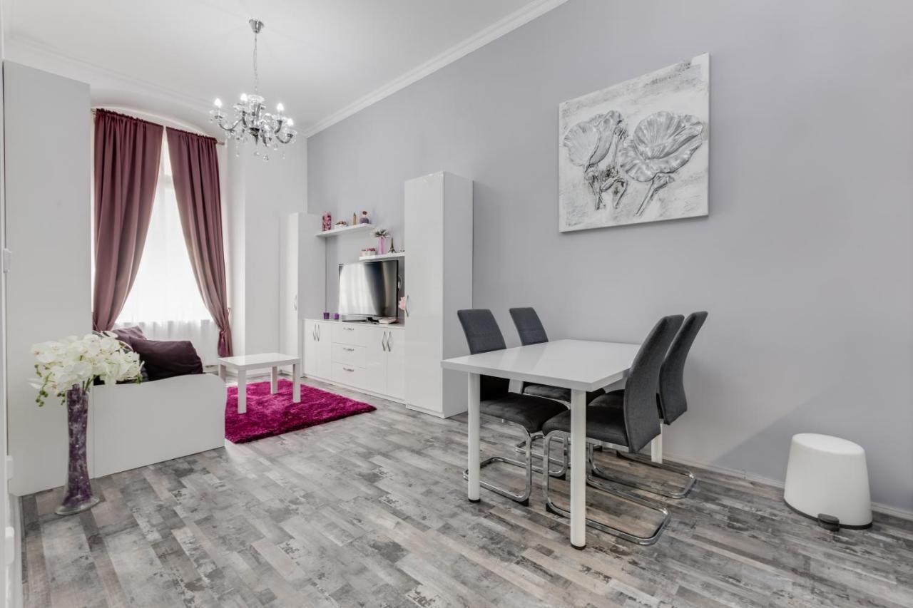 Apartment Thunovska 10 Prag Exterior foto